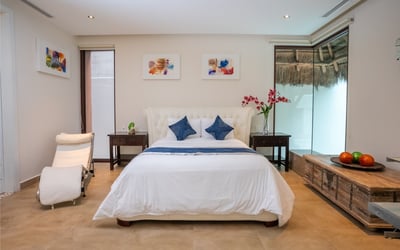 Luxury Villa Photo #33