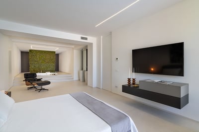 Luxury Villa Photo #45