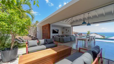 Outdoor Lounge Area