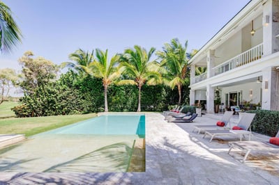 Luxury Villa Photo #5