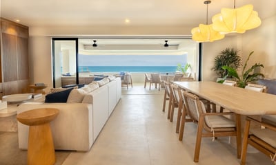 Luxury Villa Photo #9