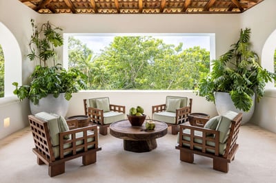 Luxury Villa Photo #8