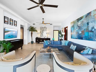 Luxury Villa Photo #10