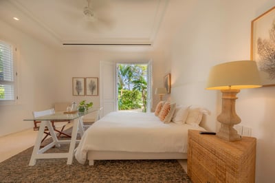 Luxury Villa Photo #42