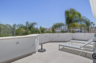 Luxury Villa Photo #24