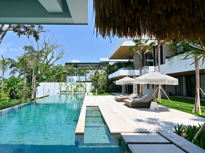 Luxury Villa Photo #5