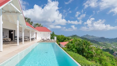 Luxury Villa Photo #16