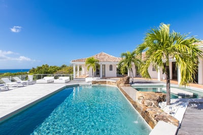Luxury Villa Photo #2