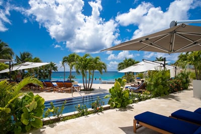 Luxury Villa Photo #32
