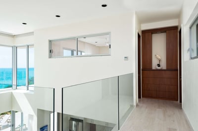 Luxury Villa Photo #15