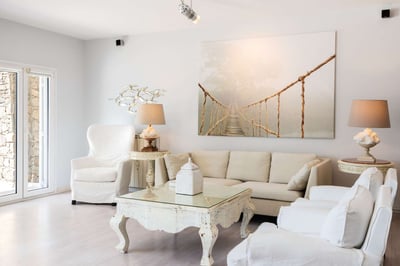 Luxury Villa Photo #10