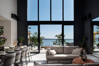 Luxury Villa Photo #26