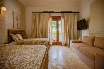 Luxury Villa Photo #33