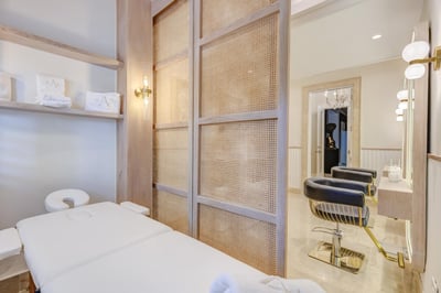 Luxury Villa Photo #22