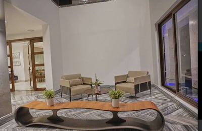 Luxury Villa Photo #33