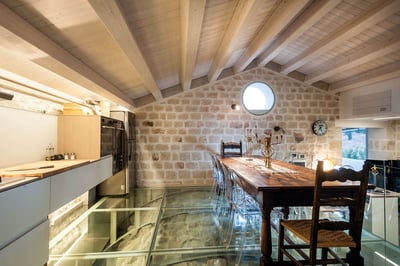 Luxury Villa Photo #13