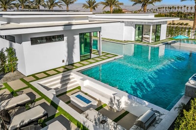 Luxury Villa Photo #5