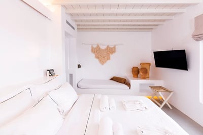Luxury Villa Photo #35