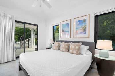 Luxury Villa Photo #15