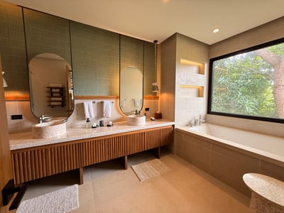 Luxury Villa Photo #38