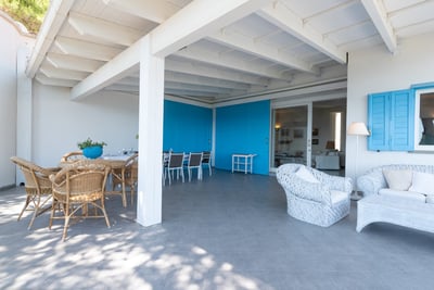 Luxury Villa Photo #38