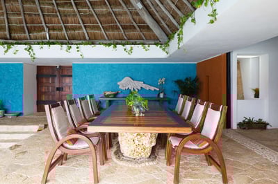 Luxury Villa Photo #9