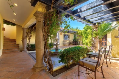 Luxury Villa Photo #56