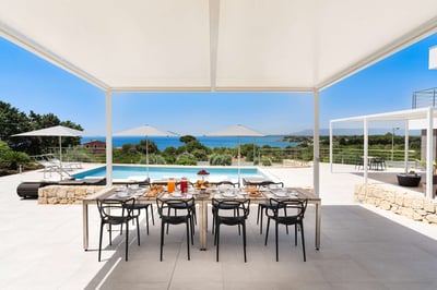 Luxury Villa Photo #11