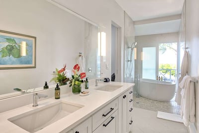 Luxury Villa Photo #22