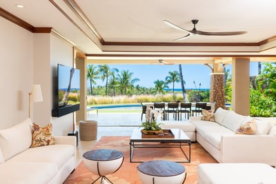 Luxury Villa Photo #16