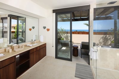 Luxury Villa Photo #46