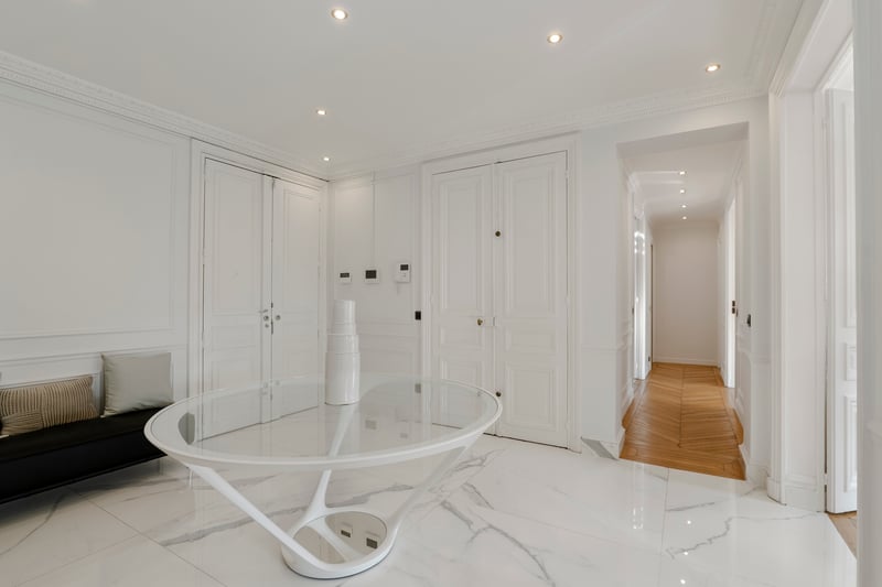 The Parisian Beauty