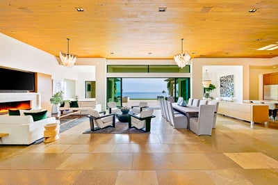Luxury Villa Photo #22