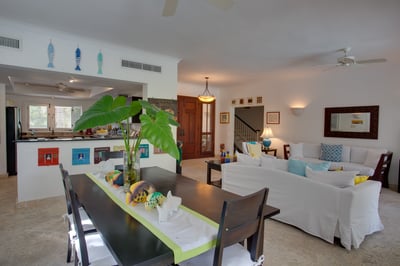 Luxury Villa Photo #28