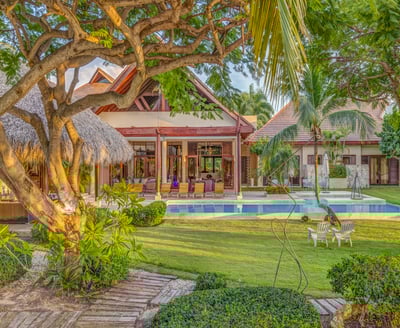 Luxury Villa Photo #5