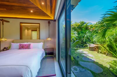 Luxury Villa Photo #49