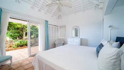 Luxury Villa Photo #30