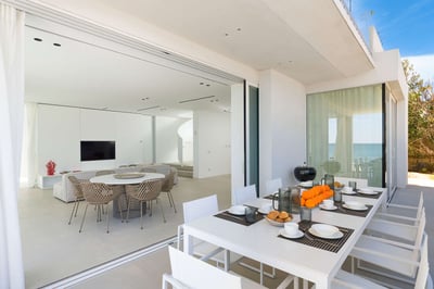 Luxury Villa Photo #17