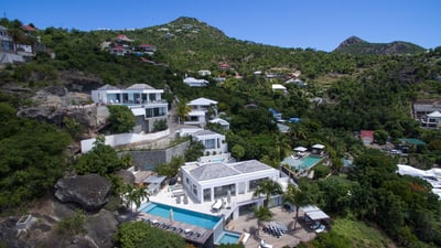 Luxury Villa Photo #6