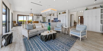 Luxury Villa Photo #18