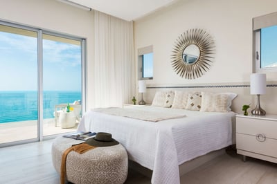 Luxury Villa Photo #17