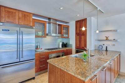 Luxury Villa Photo #9