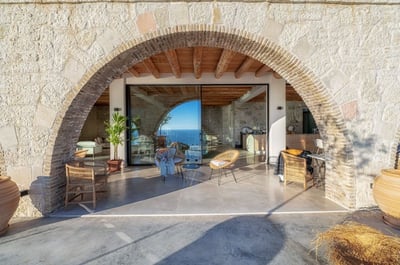 Luxury Villa Photo #15