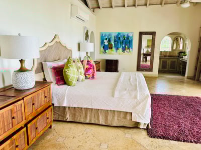 Luxury Villa Photo #20