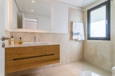 Luxury Villa Photo #29