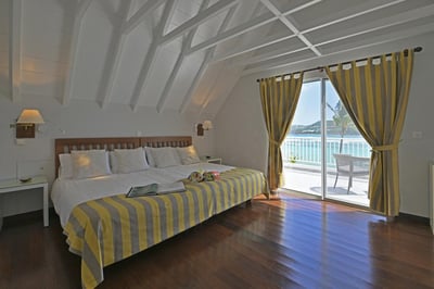 Luxury Villa Photo #12