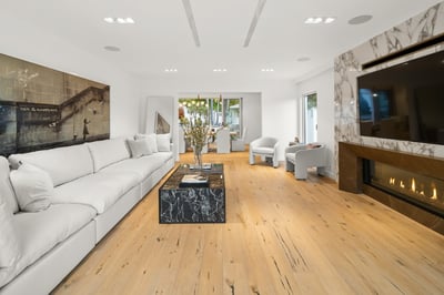 Luxury Villa Photo #14