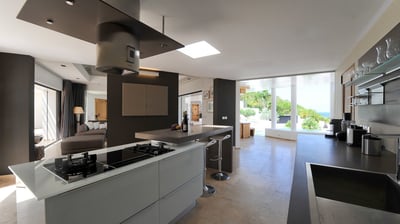 Kitchen: Modern and fully-equipped kitchen with stainless steel appliances, De Dietrich hobs, Siemen