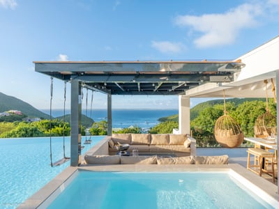 Luxury Villa Photo #5