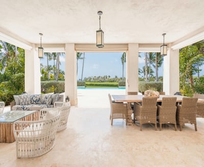 Luxury Villa Photo #9